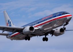 Самолет American Airlines сделал аварийную посадку в Глазго