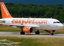 EasyJet не гарантирует перевозку ручной клади