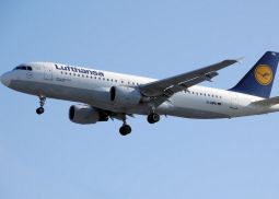 Lufthansa отменяет рейсы в аэропорт Внуково