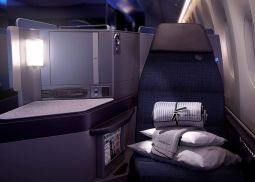 United Airlines намерена внедрить новые салоны бизнес-класса