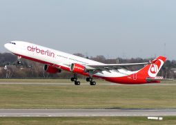 Air Berlin и Condor Flugdienst заменят бесплатную еду и напитки бизнес классом