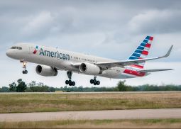 Власти США разрешили 8 компаниям выполнять полеты на Кубу