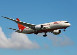 Air India позаботится об одиноких женщинах