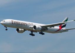 Воздушный парк Emirates пополнил лайнер Boeing 777 с модернизированными каютами
