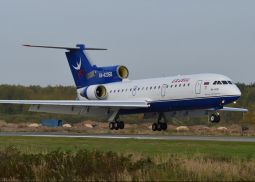 «Ижавиа» планирует заменить самолеты Як-42 на Boeing 737-700
