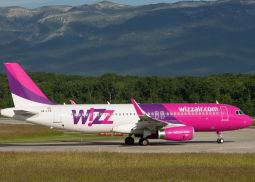 Wizz Air открыл прямые рейсы из Лондона в Москву и Санкт-Петербург