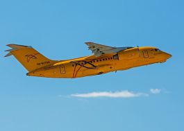 Самолет Ан-148 Саратовских авиалиний