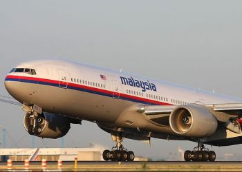 Поиски Boeing 777 продолжат до апреля 2016 года