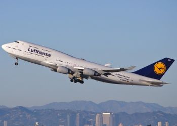 Lufthansa проводит розыгрыш билетов в теплые страны