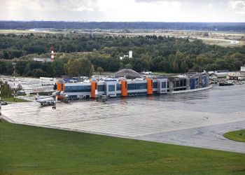 Аэропорт Храброво не будет работать в ночное время в связи с реконструкцией