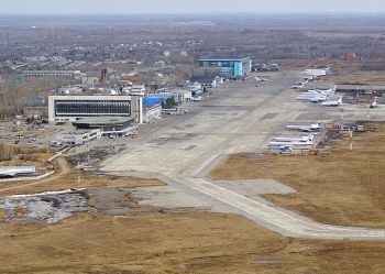 Аэропорт Хабаровска начал работу в зимнем режиме