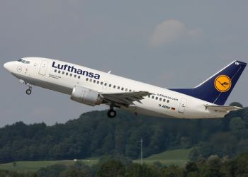 Забастовка бортпроводников авиакомпании Lufthansa продолжается