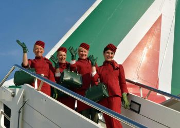 Летчики и бортпроводники Alitalia наденут новую форму