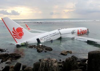 Черный ящик потерпевшего крушение лайнера Lion Air оказался поврежден