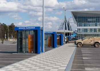 В красноярском аэропорту снова работает бесплатная парковка