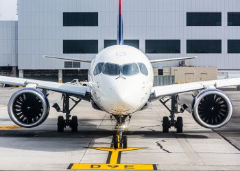 Airbus выпустит новую версию самолета A220